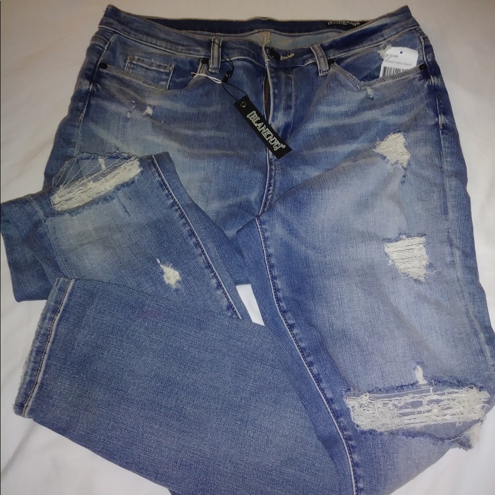 Distressed Denim jeans 👖